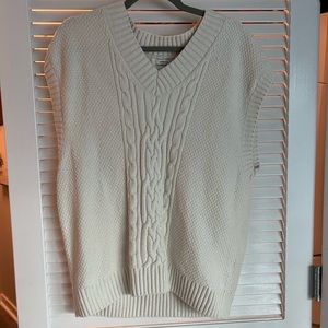 Abercrombie Oversized Cable Knit Sweater Vest